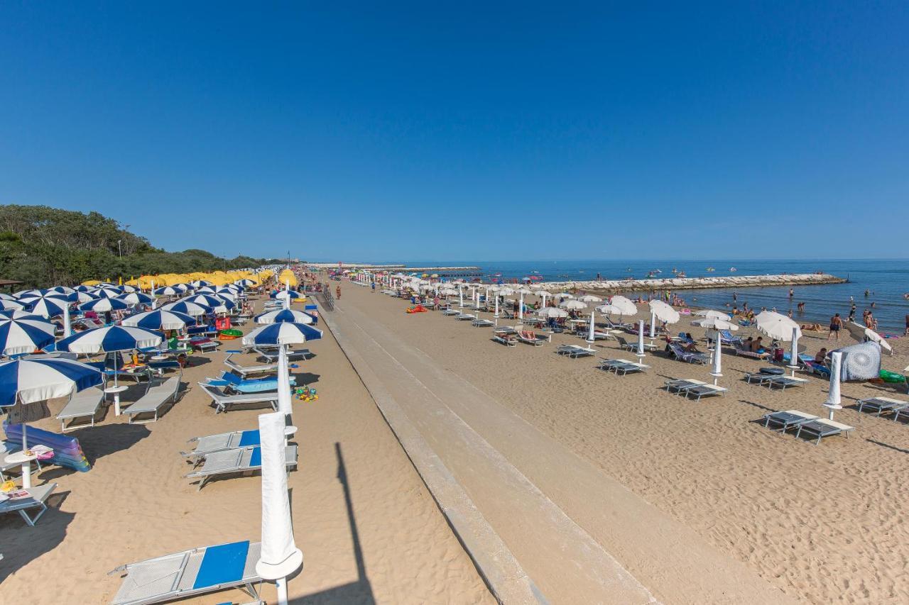 Ferienwohnung Tigli Lido Altanea Caorle Exterior foto